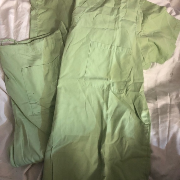 Scrub - Picture 3 of 3